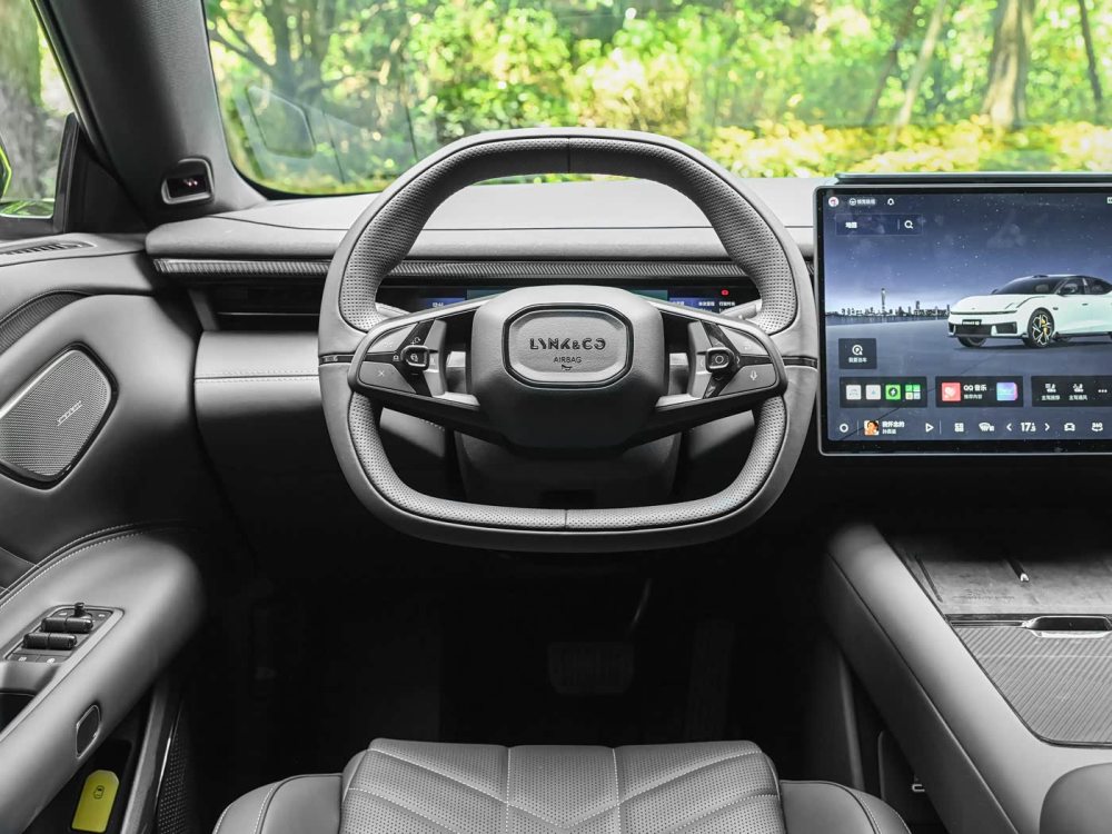 1400x1050_autohomecar__ChxpWGnzcq2AV6n5AEOtok8p2k4538