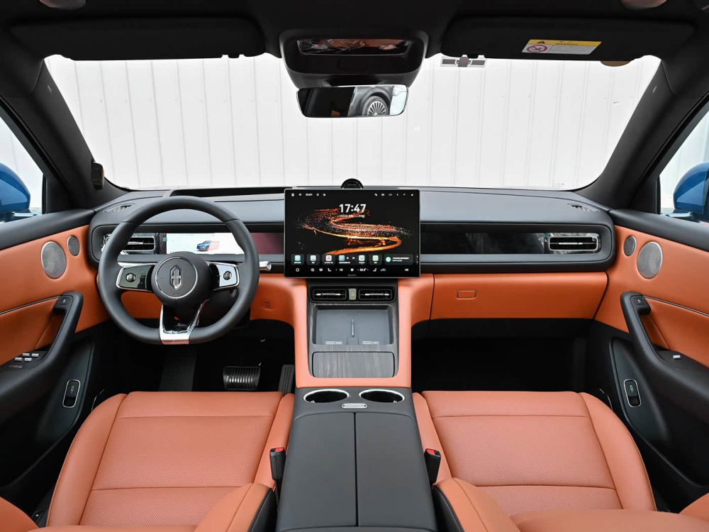 1400x1050_autohomecar__ChxpWGnLMpmAYKx-ACCY4Y-Onqg03