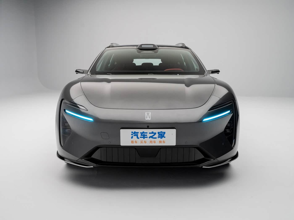 1400x1050_autohomecar__ChtpWGnNsZuAbpTLACTNRDqpGJE258
