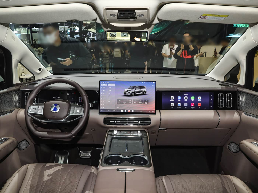 1400x1050_autohomecar__ChxpVWnrj1-APTZrADvOuWOgL84105