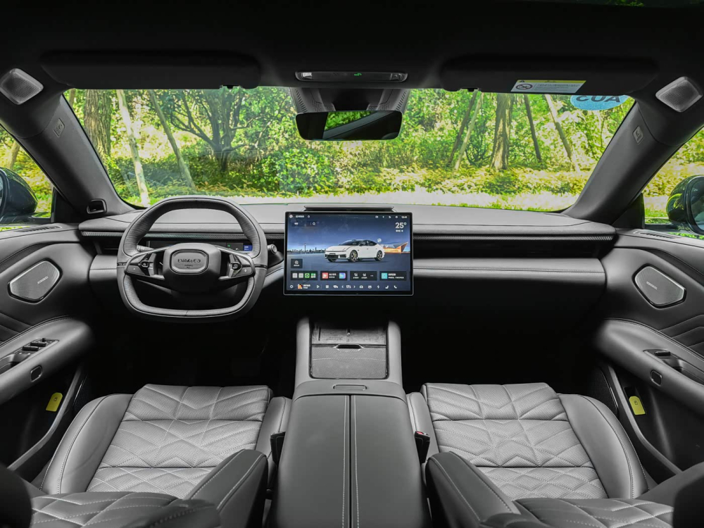 1400x1050_autohomecar__ChxpWGnzcrCAKcIrAEOYosRAuhc961