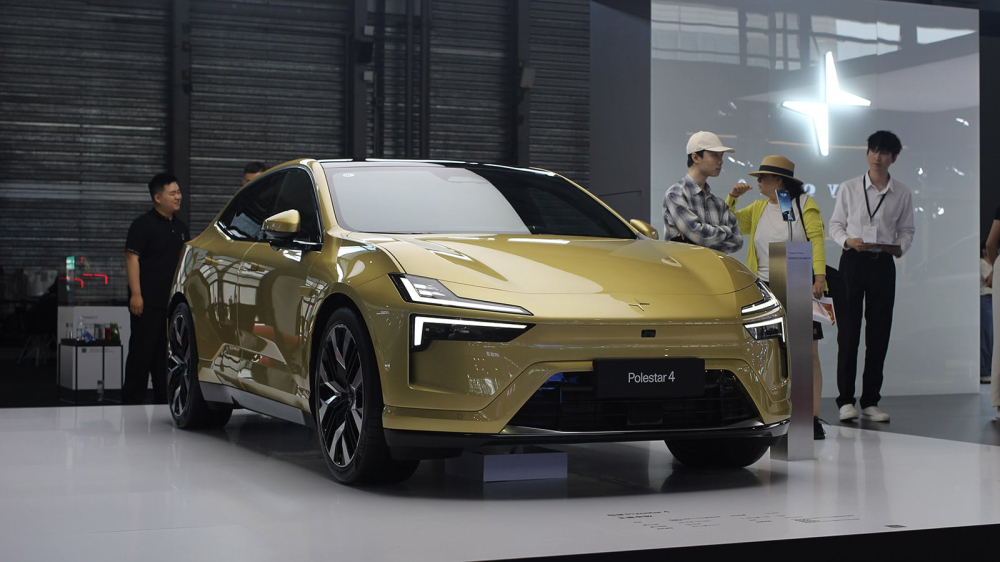 小米YU7一年保值率82.5%登顶纯电榜首 连续三月霸榜 比Model Y少亏1.5万